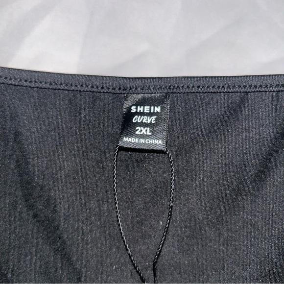 SHEIN Body Suit Scoop Neck Short Sleeve Bodysuit Plus Size Curve Top - Picture 4 of 4